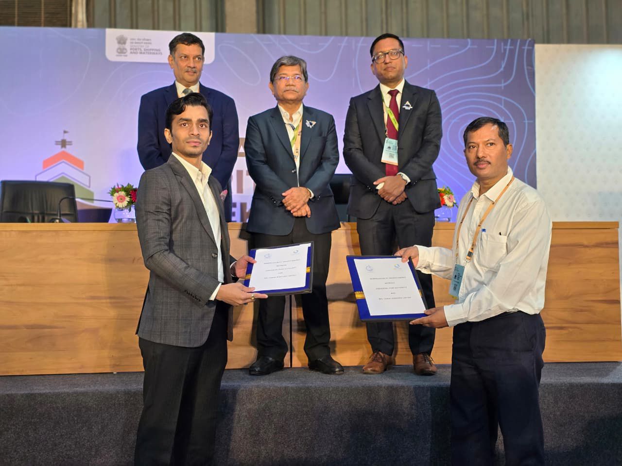 Oswal Energies signs MoU with Deendayal Port Authority to develop Green Hydrogen, Methanol, Ammonia, and a 100 MLD Desalination Plant